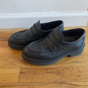 CHUNKY LEATHER PENNY LOAFERS